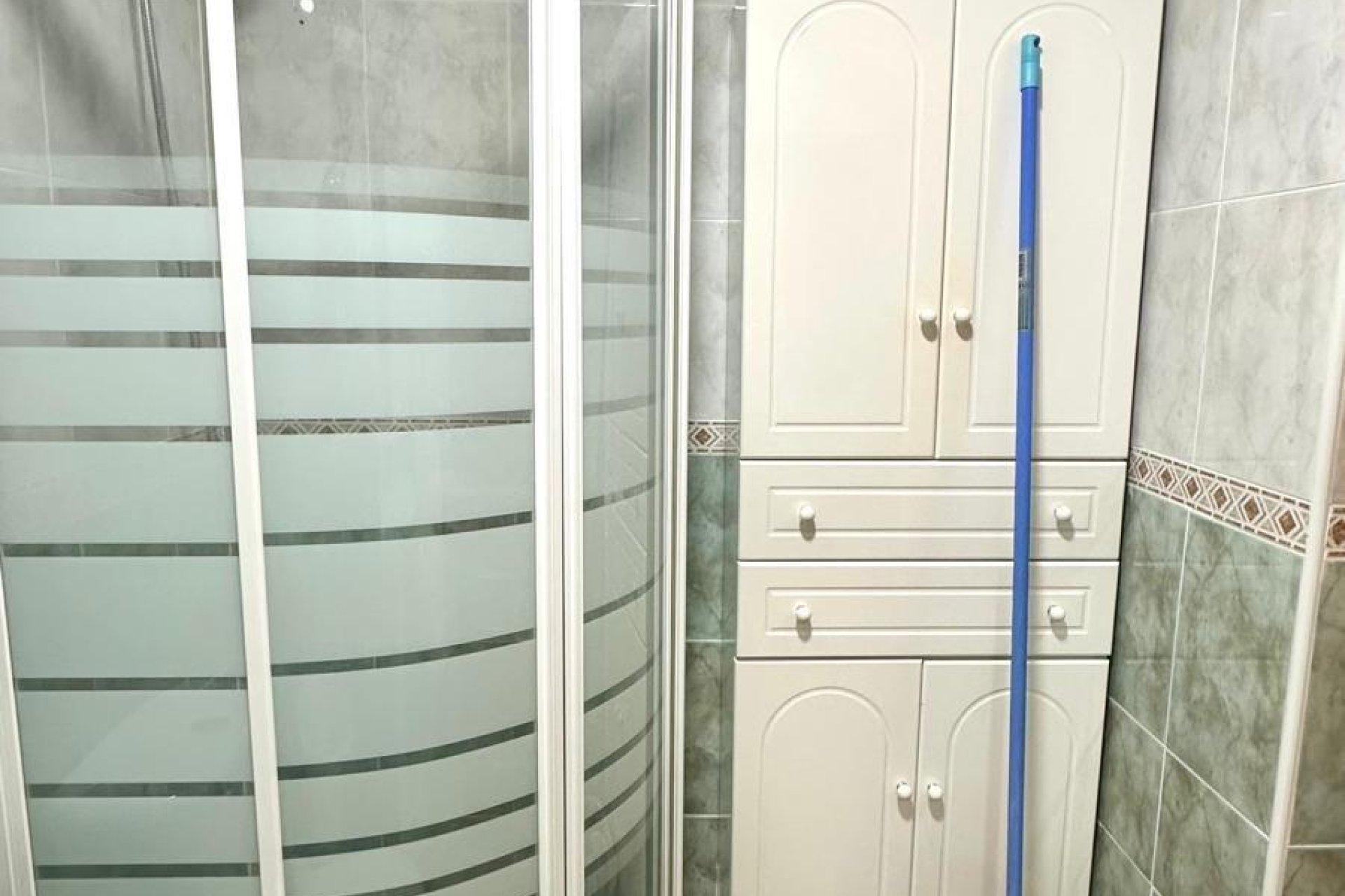 Resale - Apartment - Torrevieja - Acequion