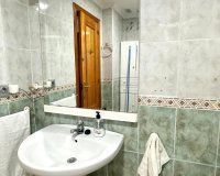 Resale - Apartment - Torrevieja - Acequion