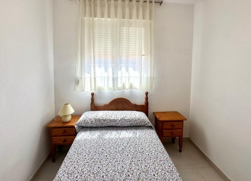 Resale - Apartment - Torrevieja - Acequion