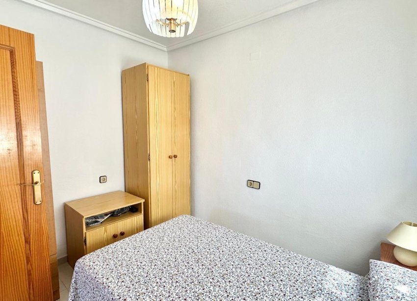 Resale - Apartment - Torrevieja - Acequion