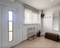 Resale - Apartment - Torrevieja - Acequion