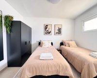 Resale - Apartment - Torrevieja - Acequion