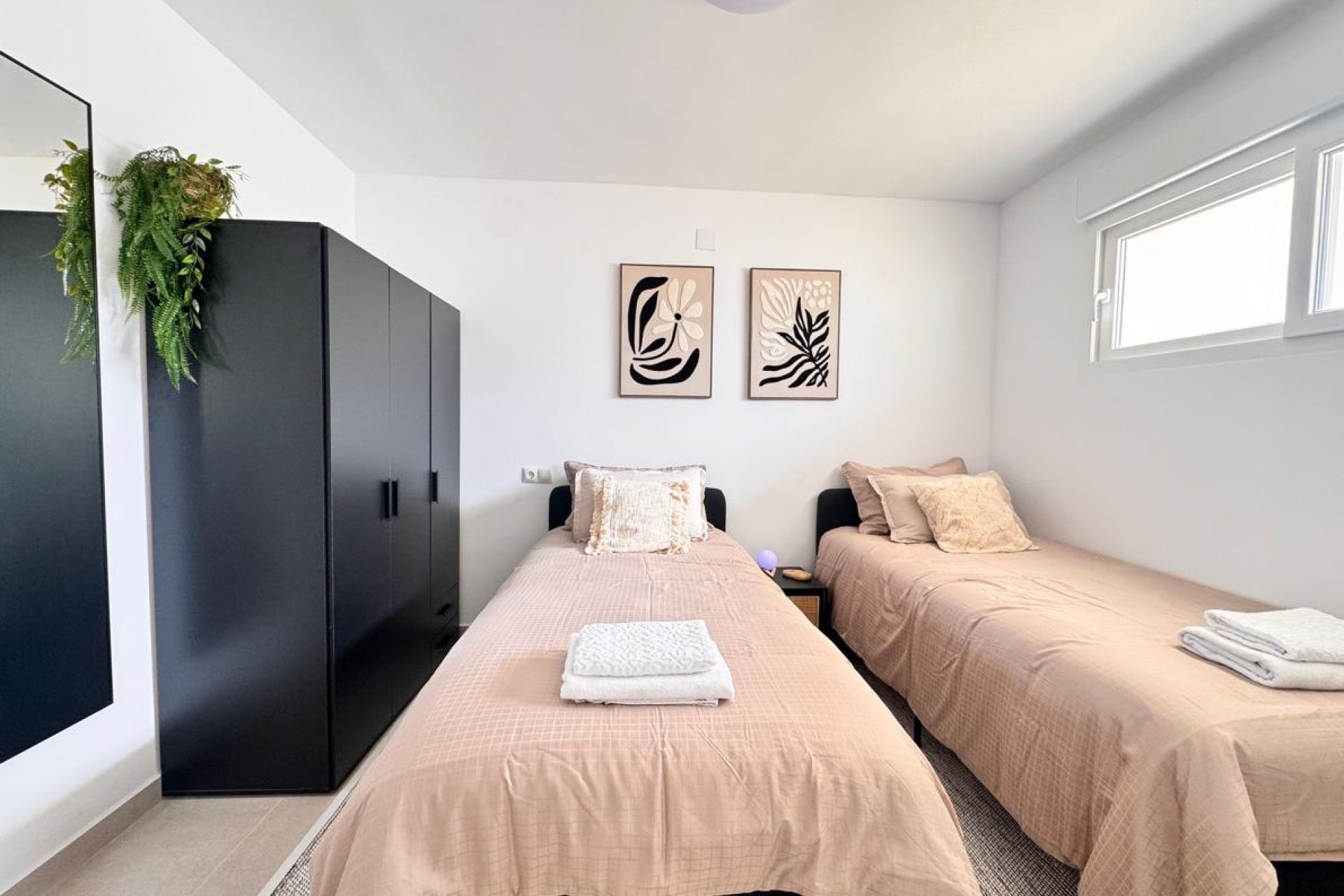 Resale - Apartment - Torrevieja - Acequion