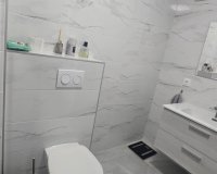 Resale - Apartment - Torrevieja - Acequion