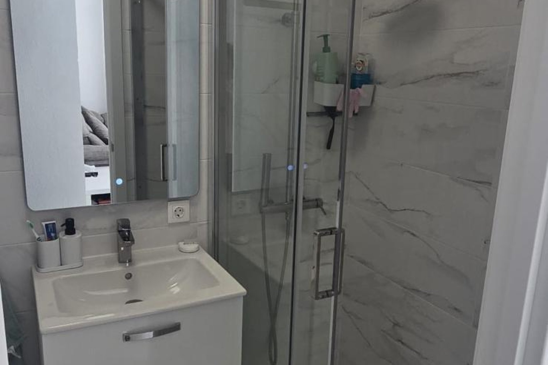 Resale - Apartment - Torrevieja - Acequion