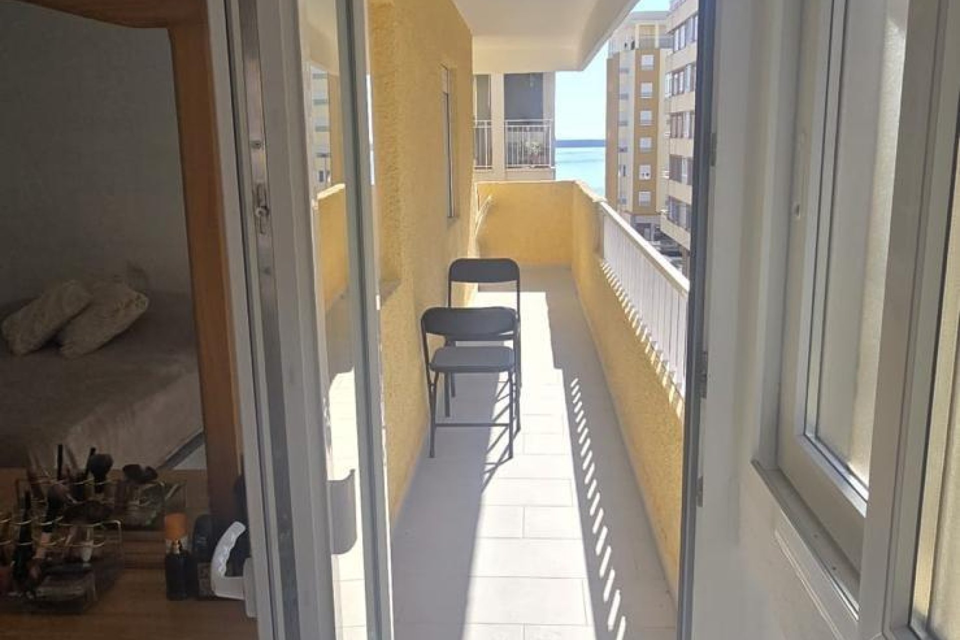 Resale - Apartment - Torrevieja - Acequion