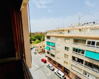 Resale - Apartment - Torrevieja - Acequion