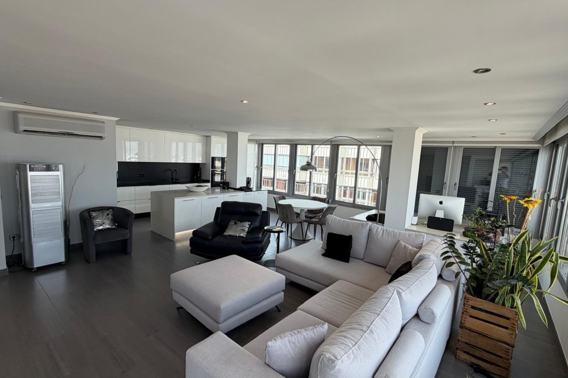Resale - Apartment - Torrevieja - Acequion