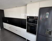Resale - Apartment - Torrevieja - Acequion