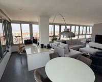 Resale - Apartment - Torrevieja - Acequion