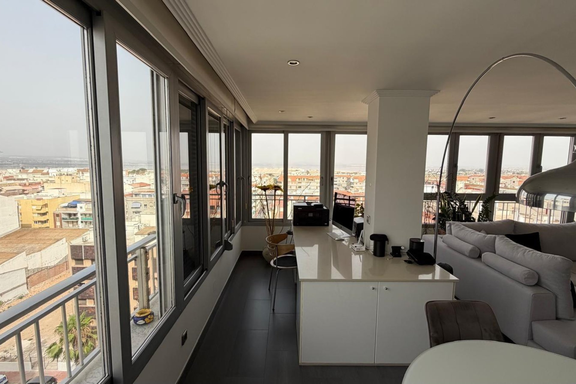 Resale - Apartment - Torrevieja - Acequion