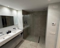 Resale - Apartment - Torrevieja - Acequion
