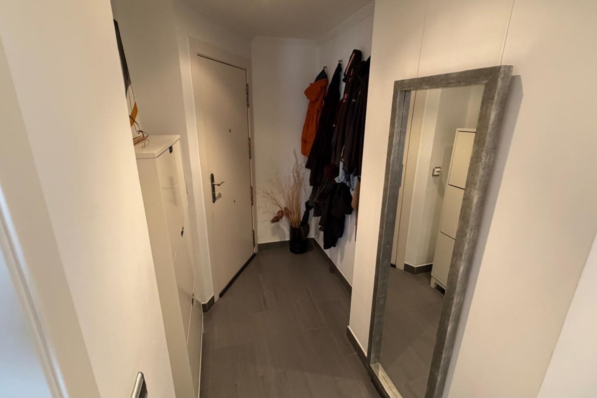 Resale - Apartment - Torrevieja - Acequion