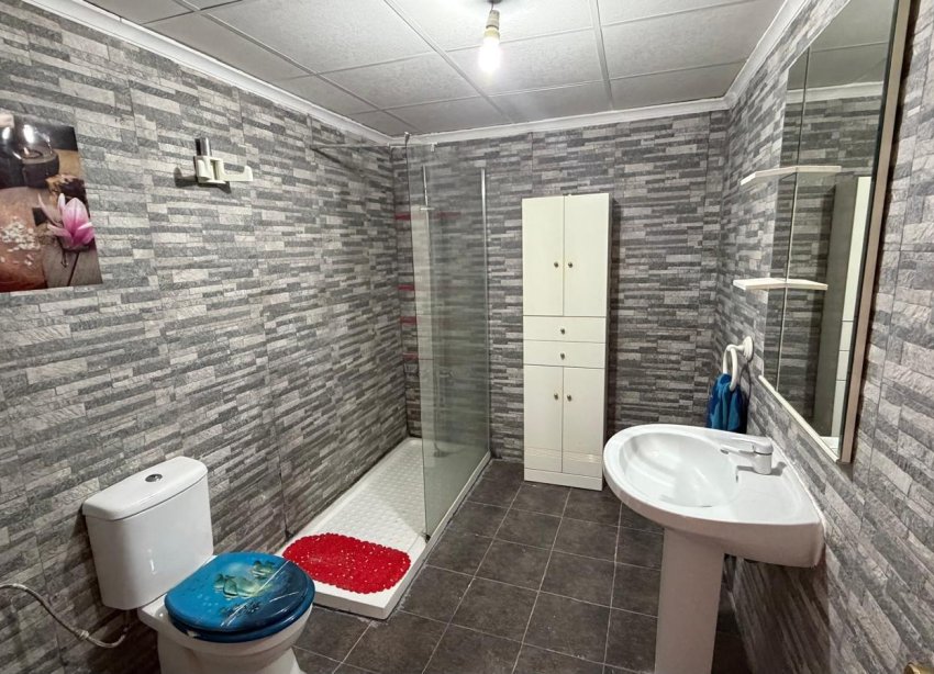Resale - Apartment - Torrevieja - Acequion