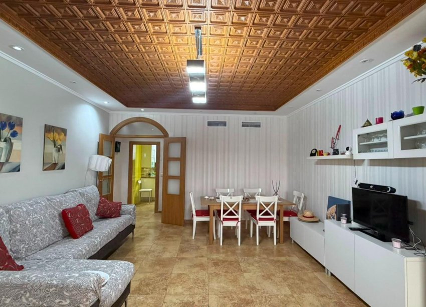 Resale - Apartment - Torrevieja - Acequion