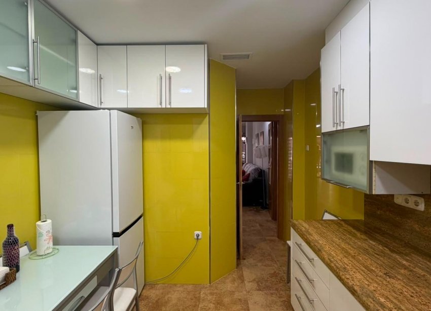 Resale - Apartment - Torrevieja - Acequion