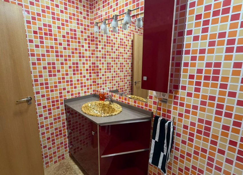 Resale - Apartment - Torrevieja - Acequion