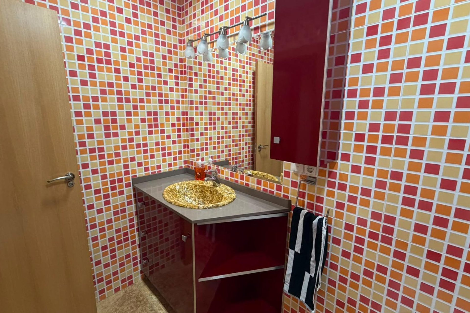 Resale - Apartment - Torrevieja - Acequion