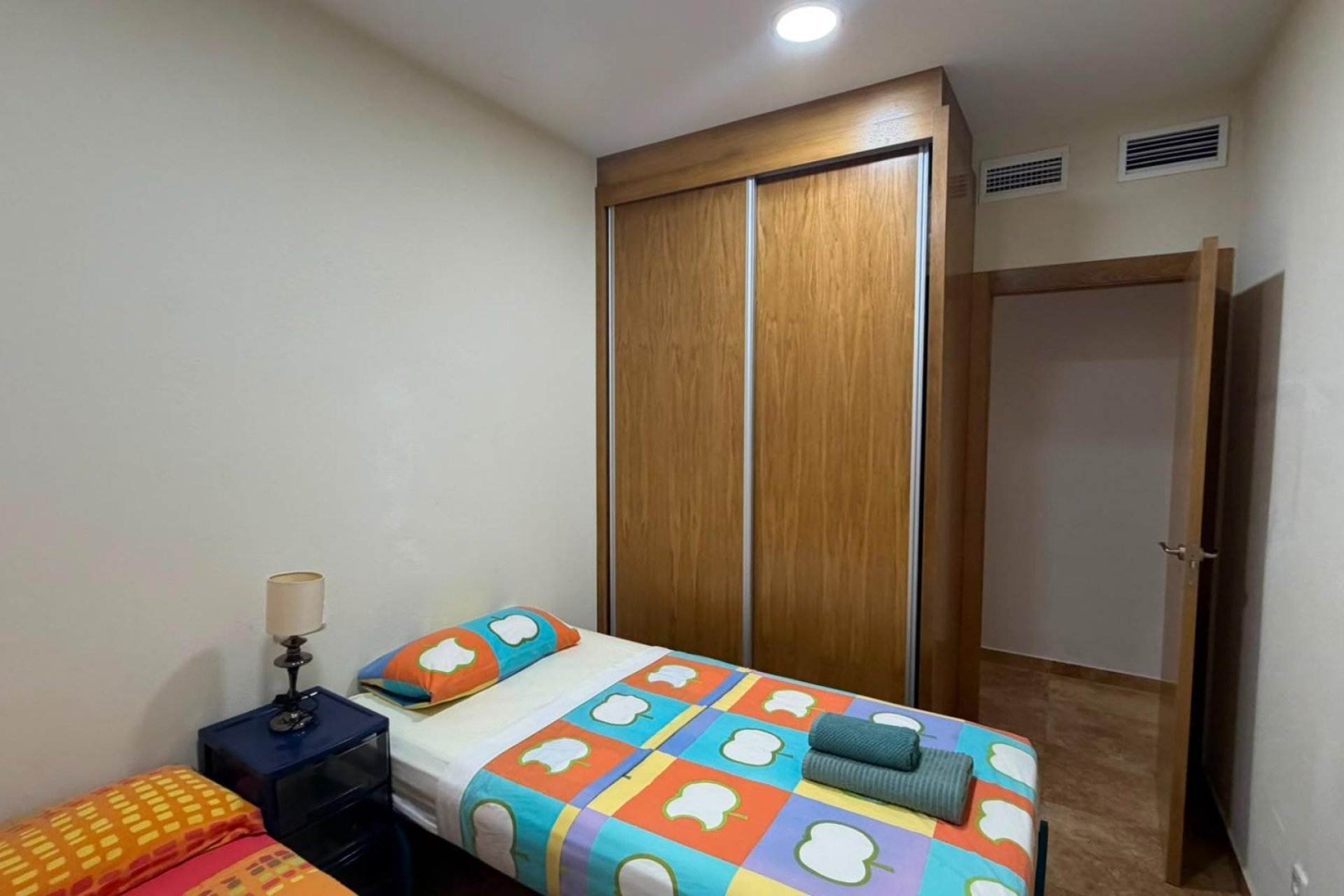 Resale - Apartment - Torrevieja - Acequion