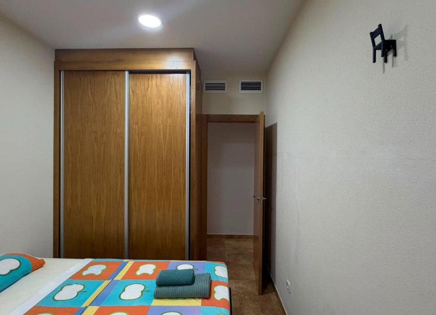 Resale - Apartment - Torrevieja - Acequion