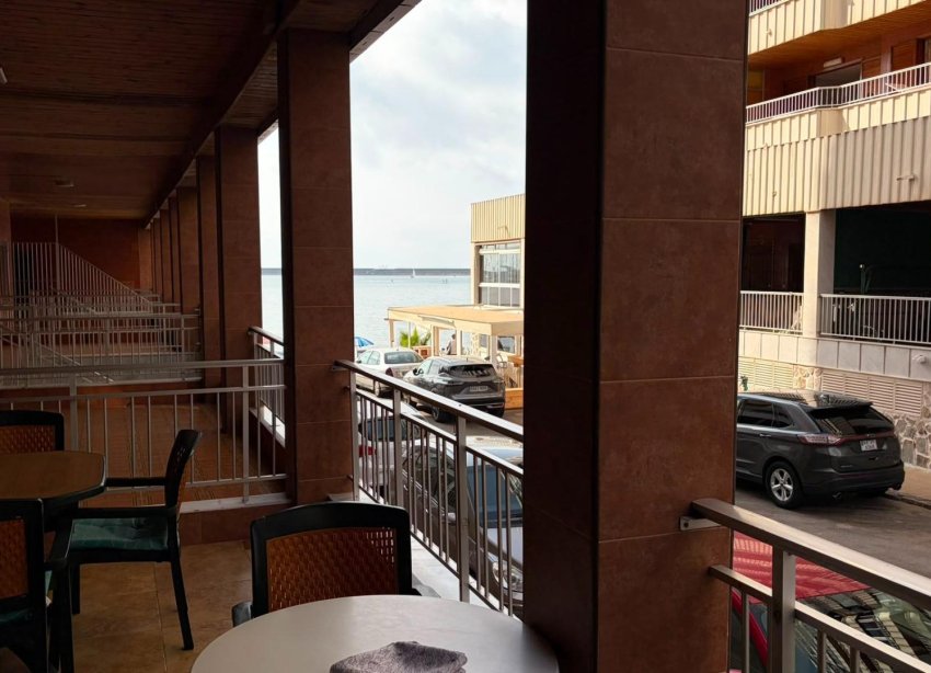 Resale - Apartment - Torrevieja - Acequion