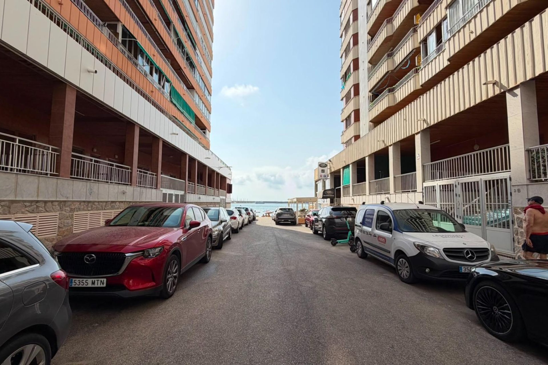 Resale - Apartment - Torrevieja - Acequion