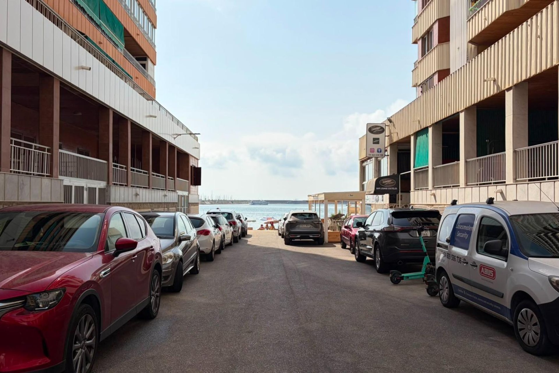 Resale - Apartment - Torrevieja - Acequion