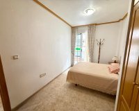 Resale - Apartment - Torrevieja - Acequion