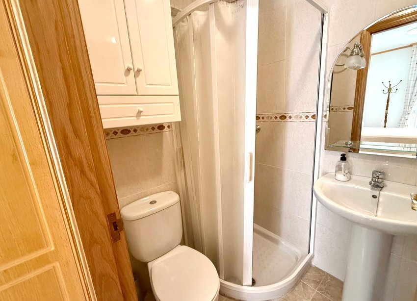 Resale - Apartment - Torrevieja - Acequion
