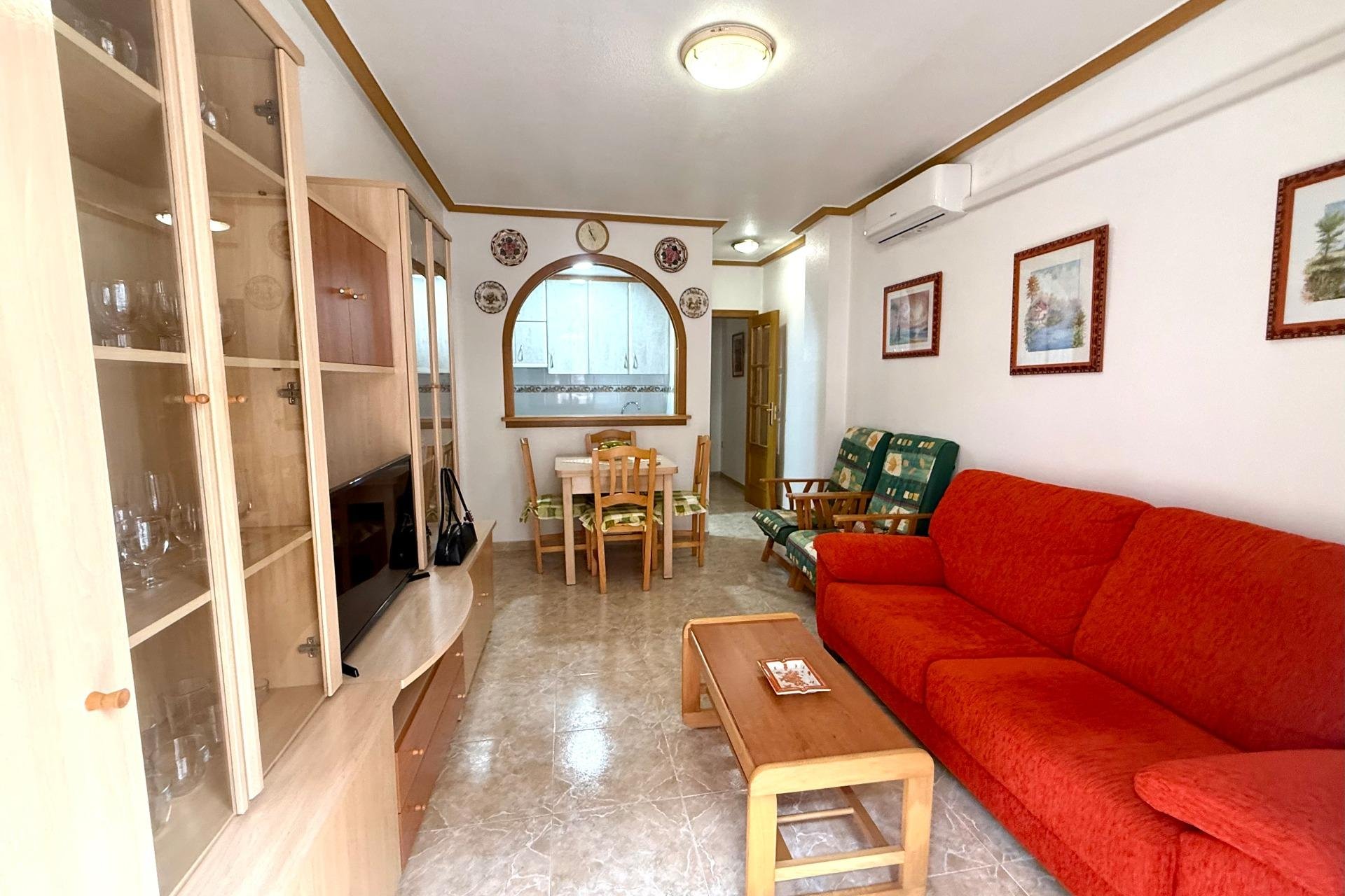 Resale - Apartment - Torrevieja - Acequion