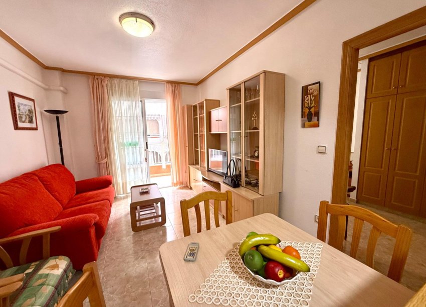 Resale - Apartment - Torrevieja - Acequion