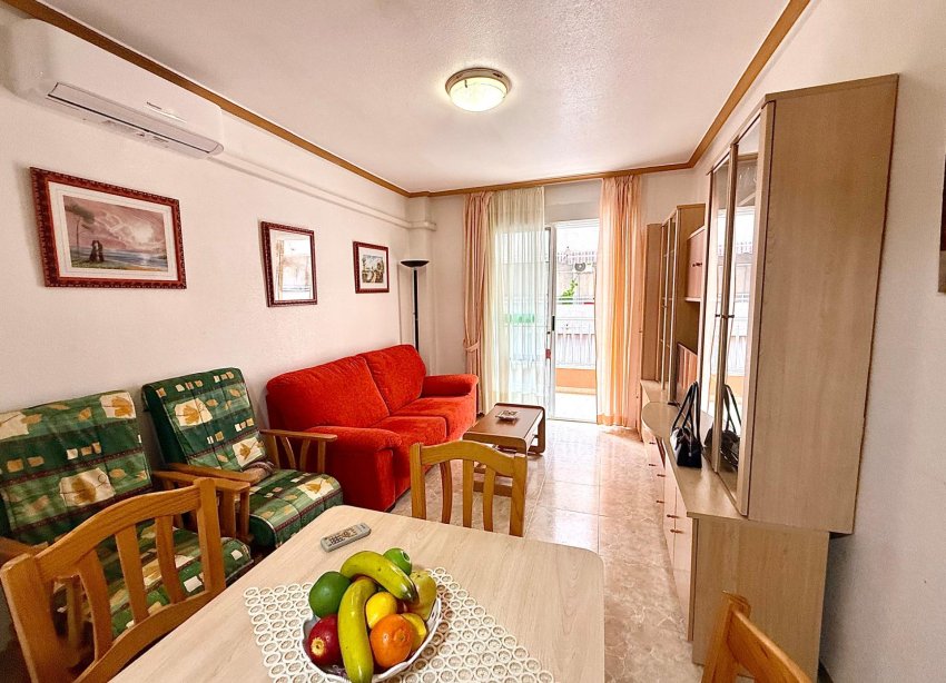 Resale - Apartment - Torrevieja - Acequion