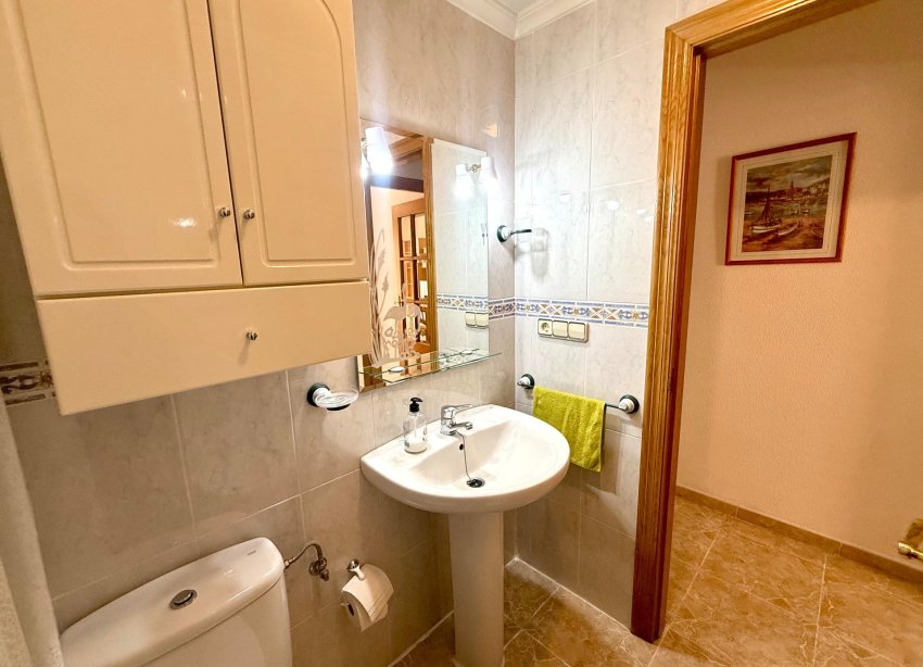 Resale - Apartment - Torrevieja - Acequion