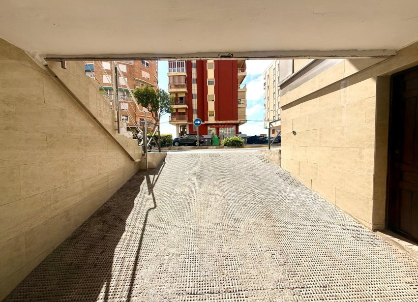 Resale - Apartment - Torrevieja - Acequion