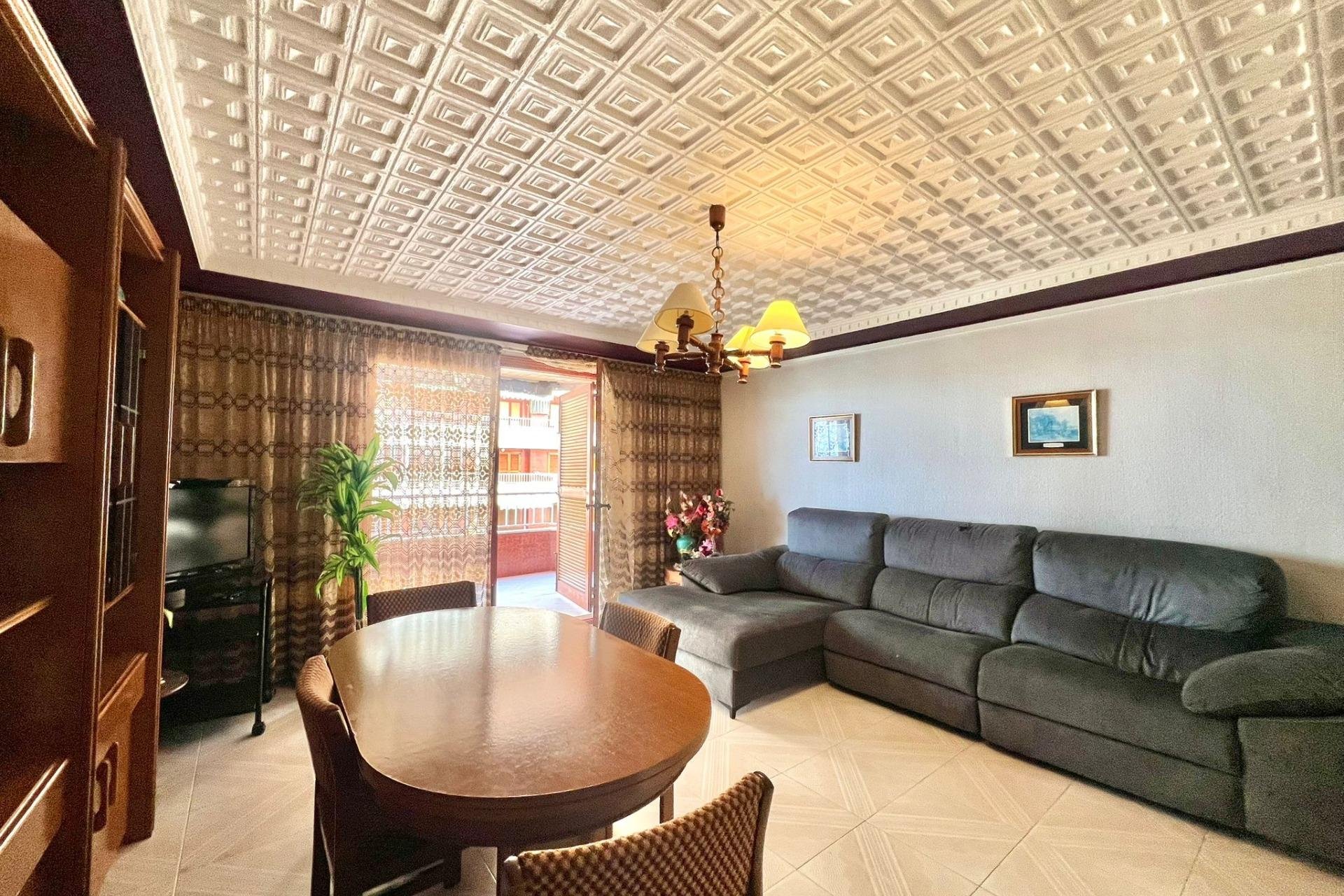 Resale - Apartment - Torrevieja - Acequion