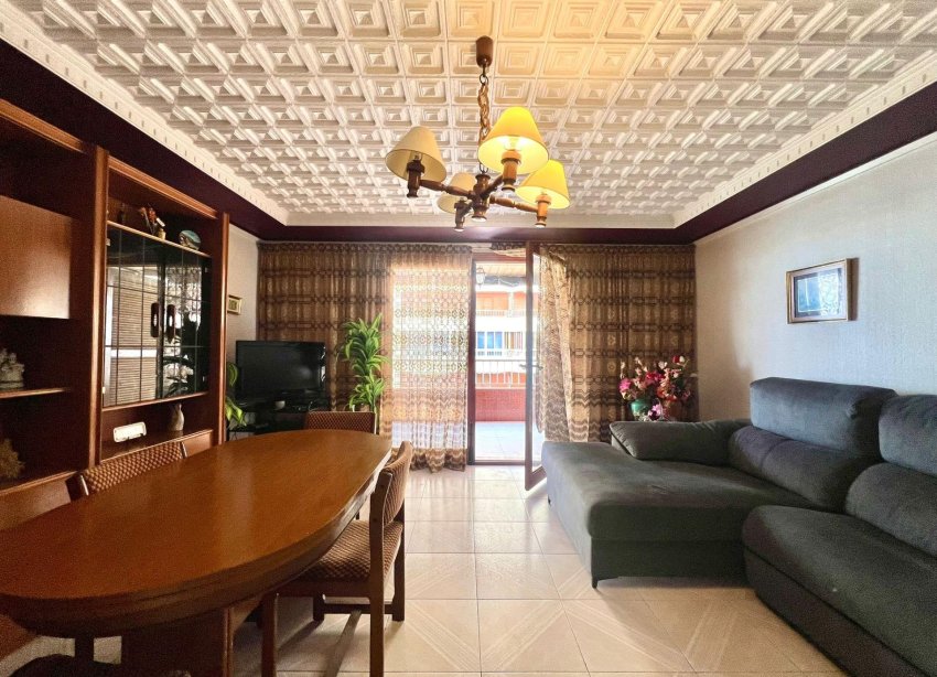 Resale - Apartment - Torrevieja - Acequion
