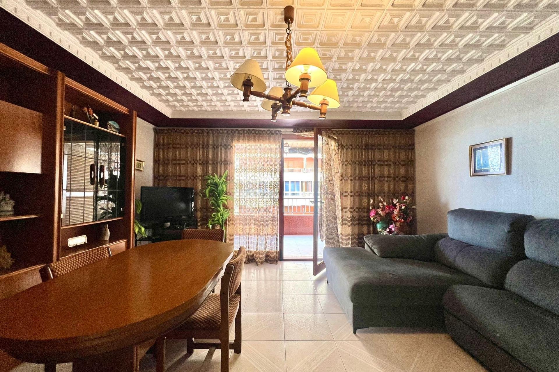 Resale - Apartment - Torrevieja - Acequion