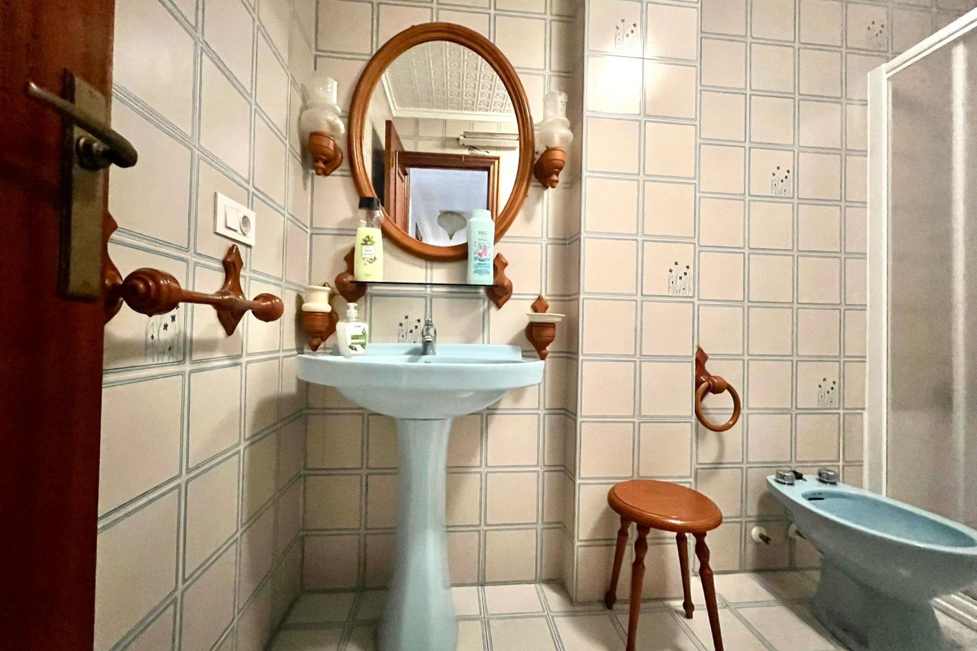 Resale - Apartment - Torrevieja - Acequion