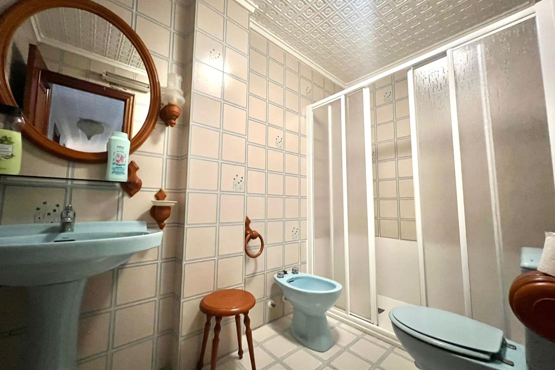 Resale - Apartment - Torrevieja - Acequion