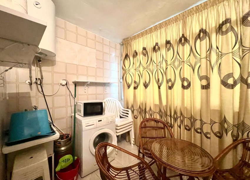 Resale - Apartment - Torrevieja - Acequion
