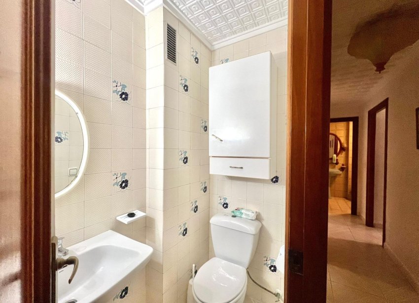 Resale - Apartment - Torrevieja - Acequion