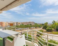 Resale - Apartment - Torrevieja - Acequion