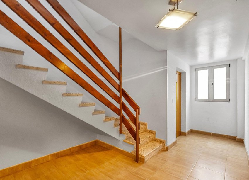 Resale - Apartment - Torrevieja - Acequion