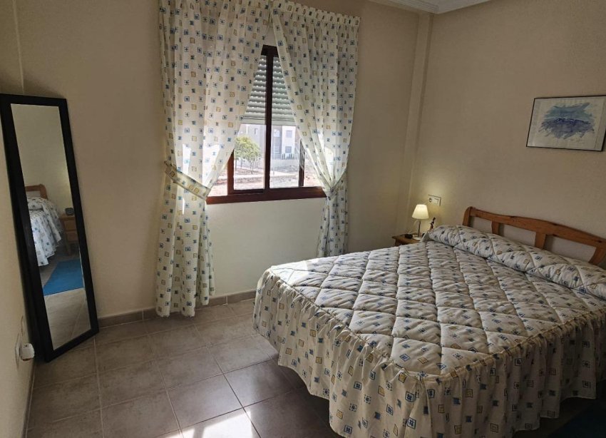 Resale - Apartment - Torrevieja - Aguas Nuevas