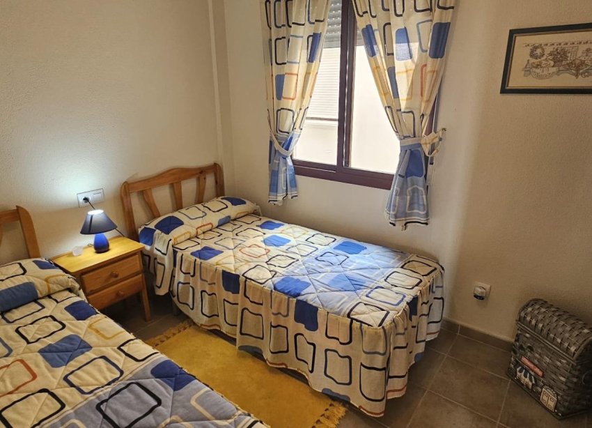 Resale - Apartment - Torrevieja - Aguas Nuevas