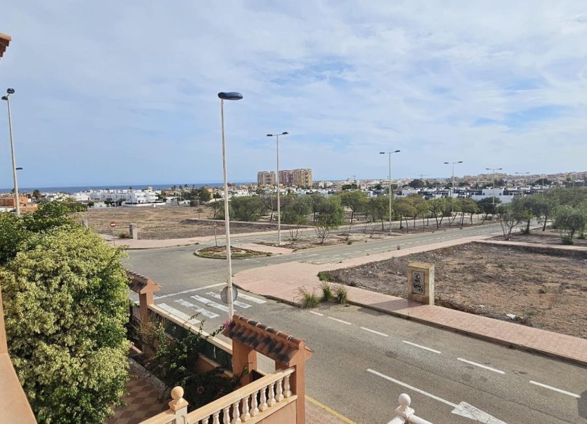 Resale - Apartment - Torrevieja - Aguas Nuevas