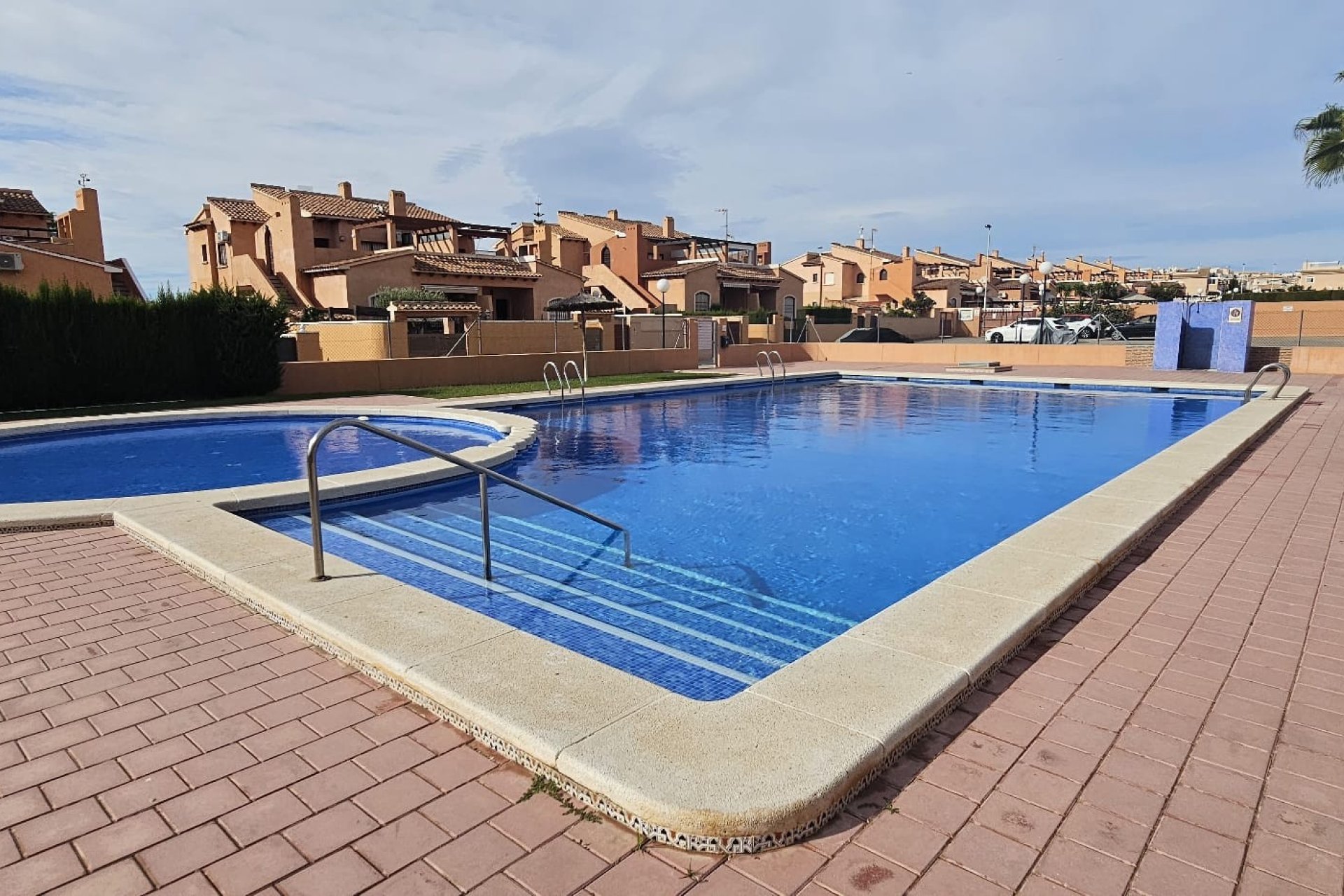 Resale - Apartment - Torrevieja - Aguas Nuevas