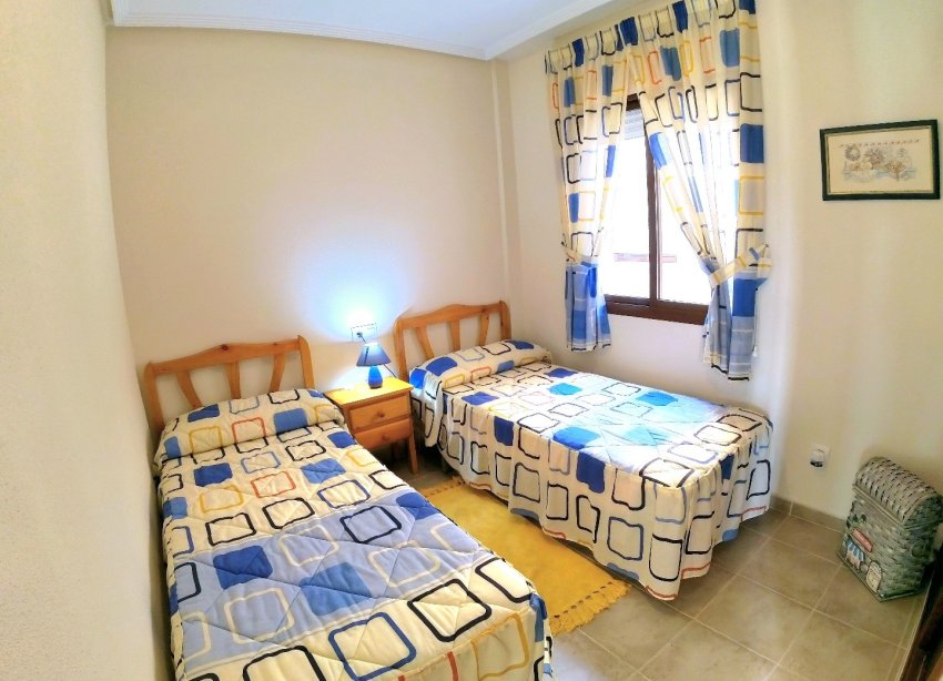 Resale - Apartment - Torrevieja - Aguas Nuevas