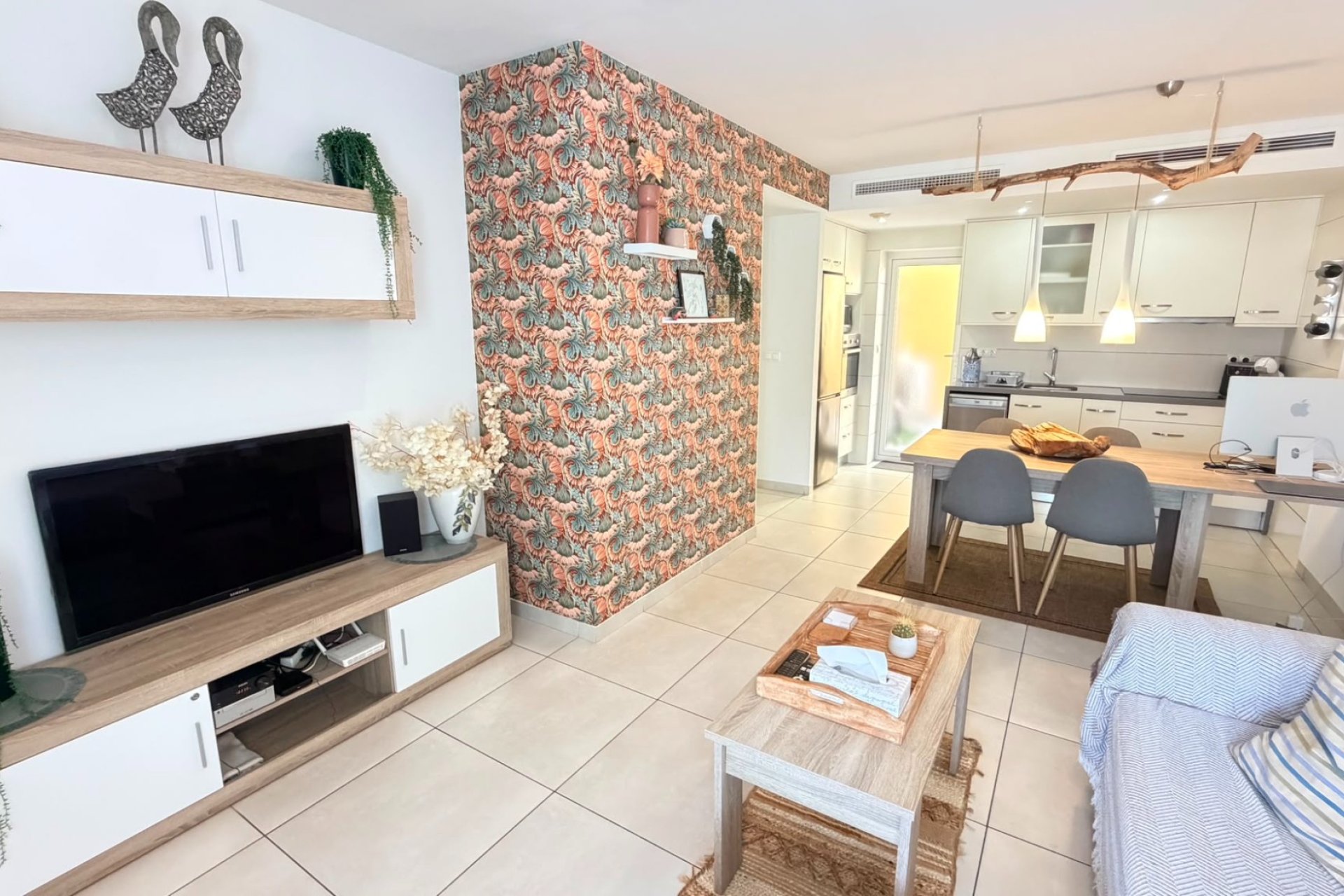 Resale - Apartment - Torrevieja - Aguas Nuevas