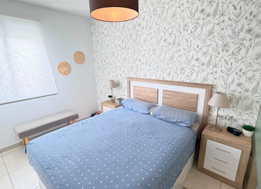 Resale - Apartment - Torrevieja - Aguas Nuevas